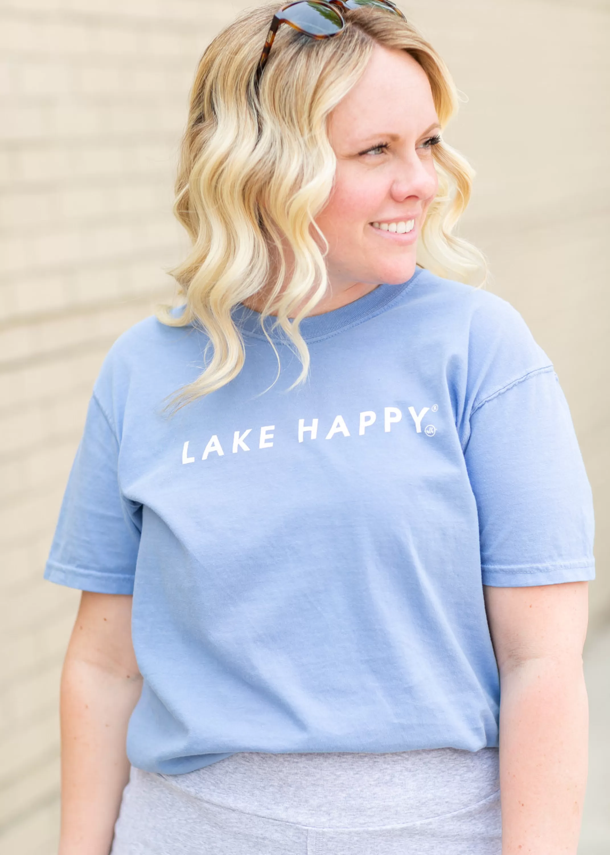 Fashion Crewneck Lake Graphic T-Shirt Women Plus Size