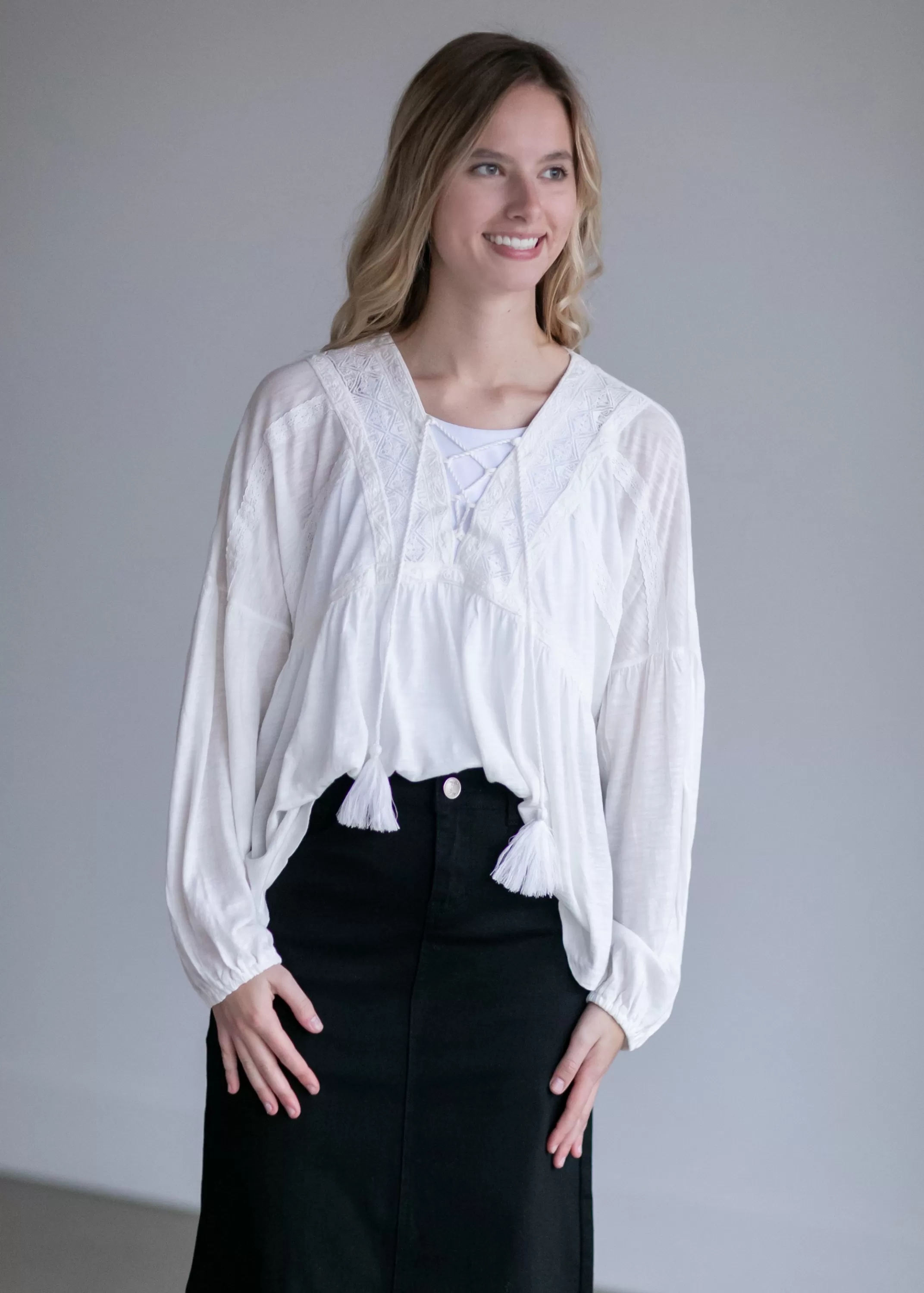 Discount Lace Up Trim Peasant Top Women Nursing Friendly